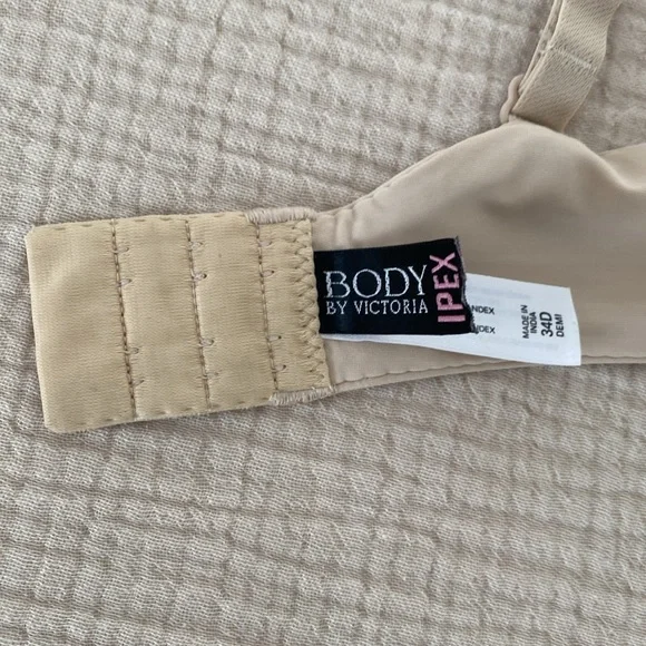 Victoria’s Secret Body By Victoria IPEX Demi Bra - Picture 4 of 6